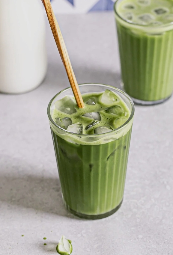 Iced Matcha Latte 