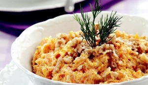 Havuç Salatası
