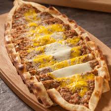 KIYMALI YUMURTALI  PİDE