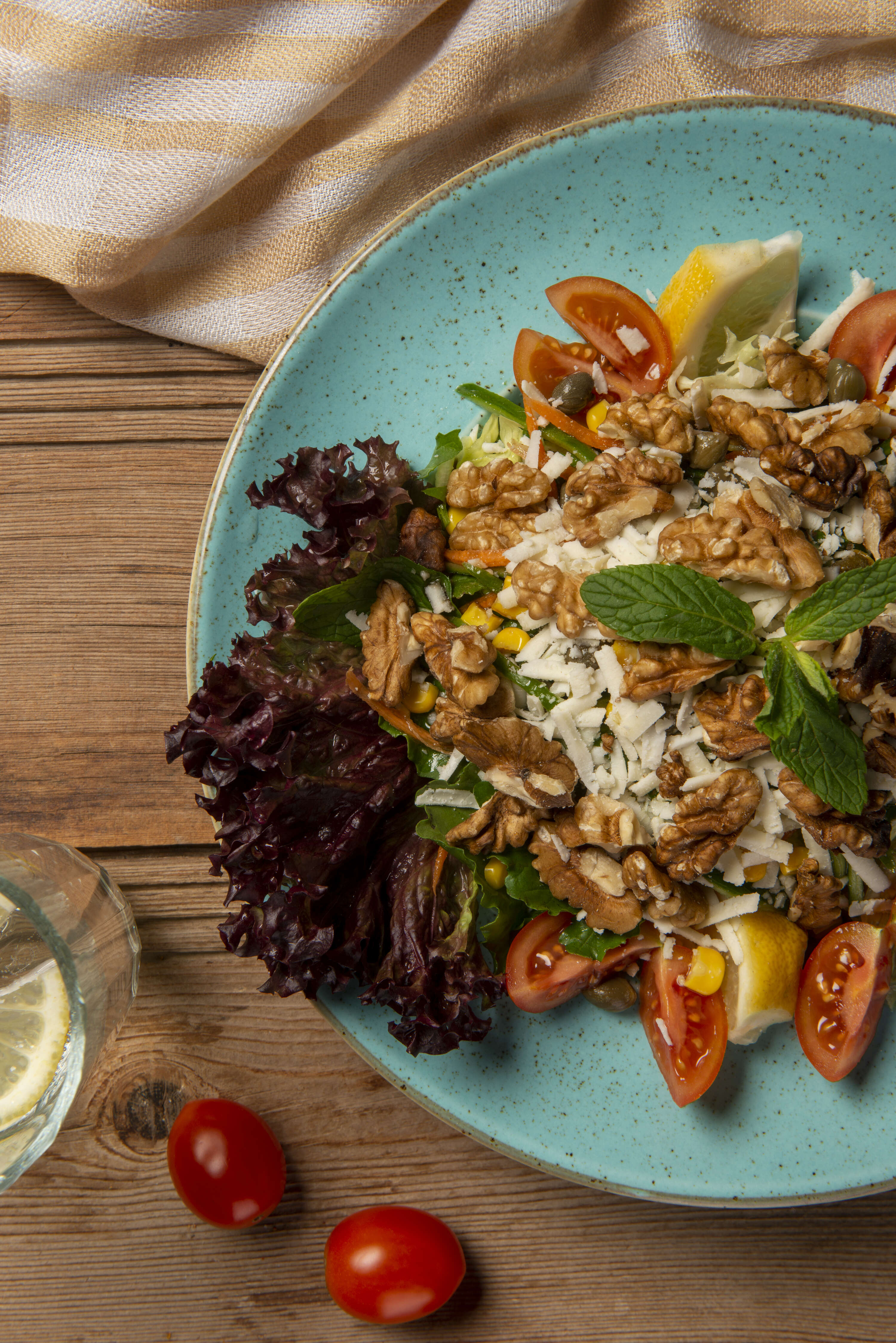 Cevizli Tulum Peynirli Salata