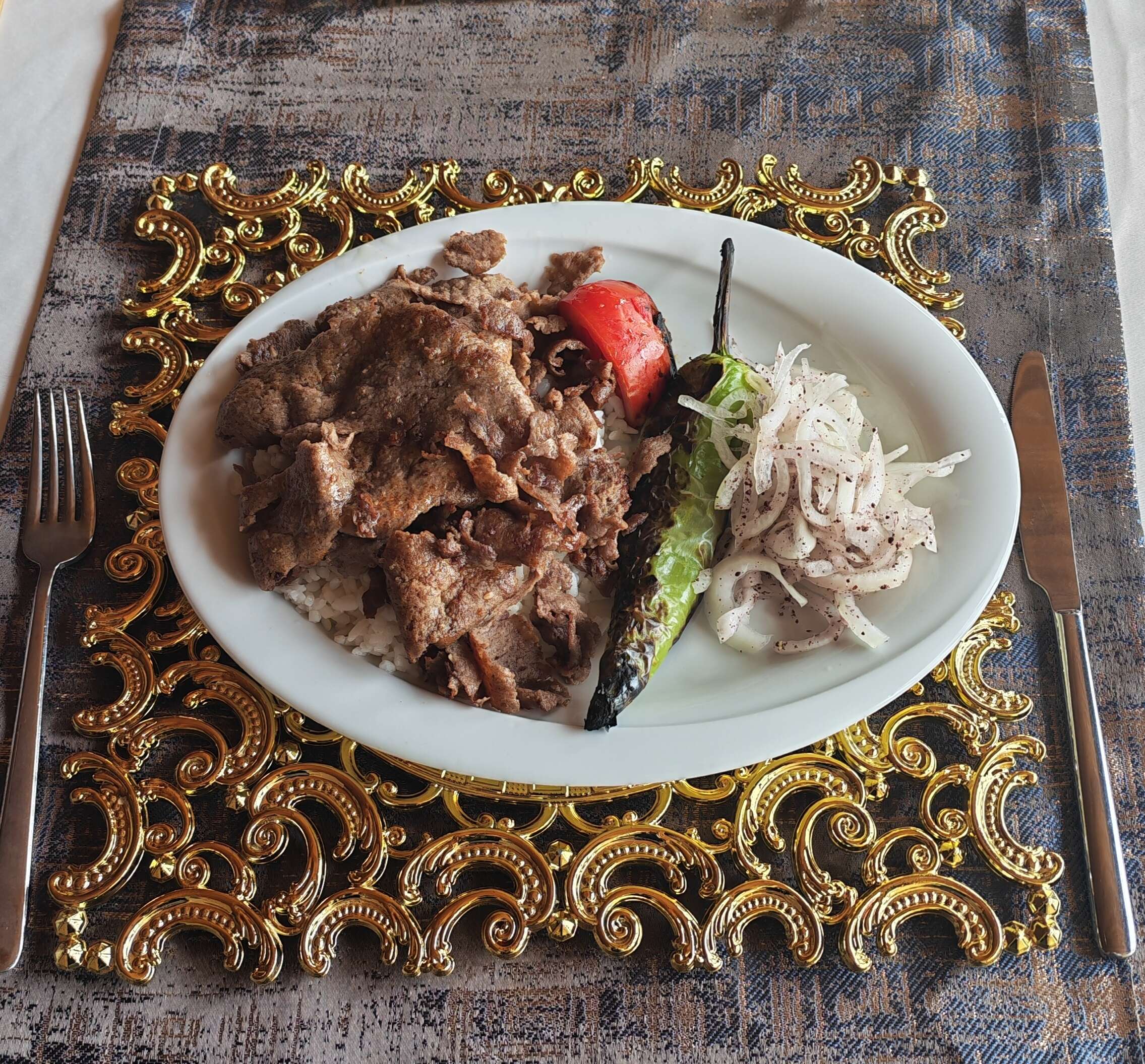 PİLAV ÜSTÜ ET DÖNER
