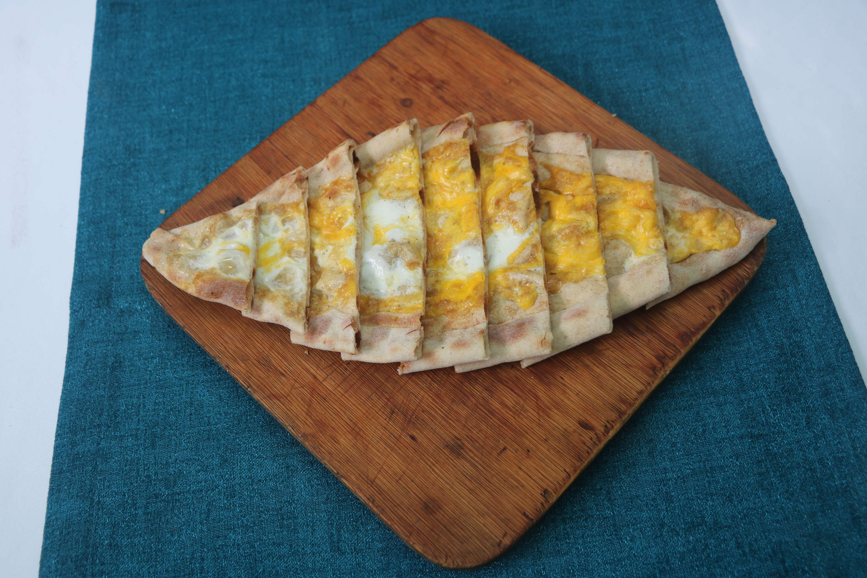 YUMURTALI PİDE                     